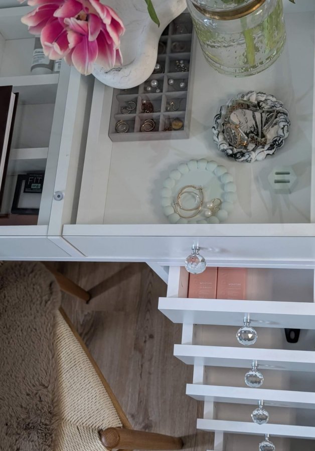 NORDVÄRK BJ105 makeup bord, m. 13 skuffer - hvid melamin (120x44,5)