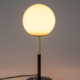 ZUIVER Orion bordlampe - opal glas og sort marmor