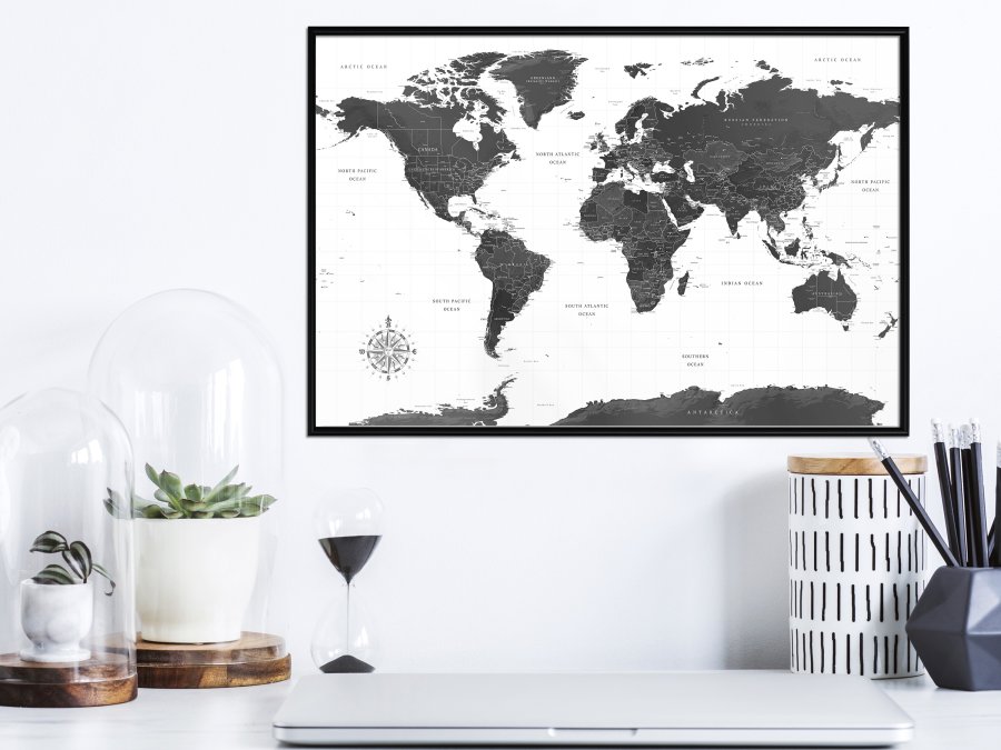 ARTGEIST Plakat med ramme - The World in Black and White