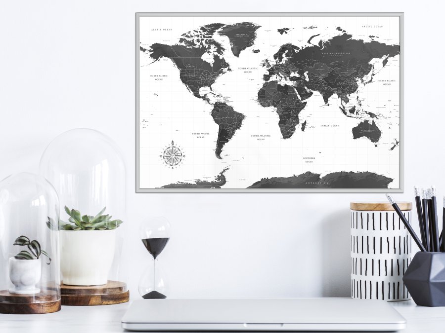 ARTGEIST Plakat med ramme - The World in Black and White