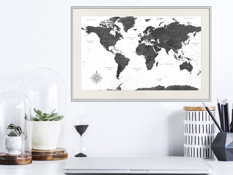 ARTGEIST Plakat med ramme - The World in Black and White