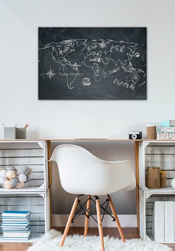 ARTGEIST Travel broadens the Mind - Verdenskort tegnet p tavle trykt p kork - Flere strrelser