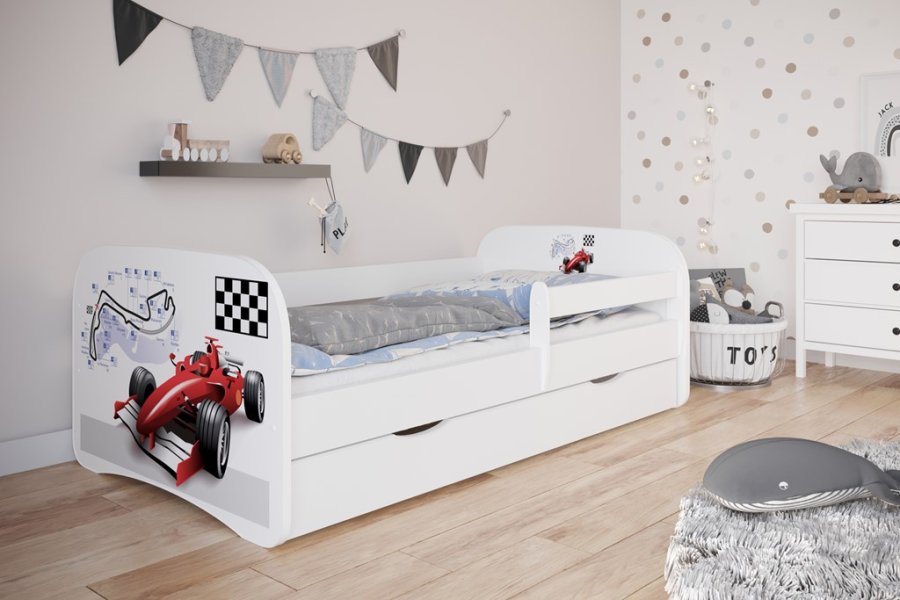Babydreams juniorseng med racerbil, m. madras, sengehest og skuffe - hvid laminat (180x80)