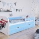 Babydreams juniorseng med racerbil, m. madras, sengehest, skuffe - hvid og bl laminat (140x70)