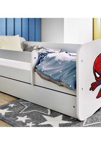 KOCOT KIDS Seng babydreams white spiderman med skuffe med madras 140/70