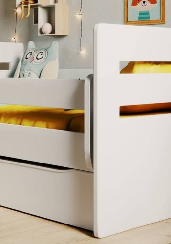 Tomi juniorseng, m. madras, sengehest, skuffe - hvid spnplade og MDF (160x80)