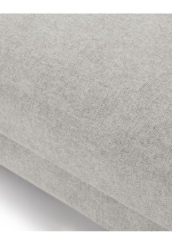  Maggie sofa, m. hjre chaiselong og 4 pyntepuder - gr og sort metal