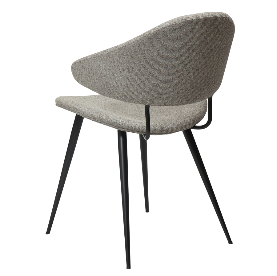 DAN-FORM NAPOLEON Stol Pebble earth bouclé stof med sorte ben