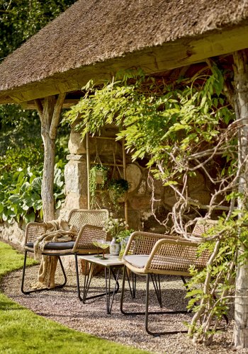 BLOOMINGVILLE Hampton udendrs sofabord, rektangulr - brun akacietr og sort metal (90x60)