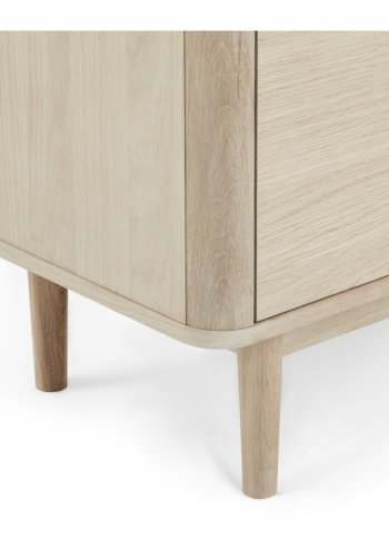  Nyborg hj sknk, m. 4 lger og 3 hylder - glas, hvidolieret egetrsfinér, egetr og tr