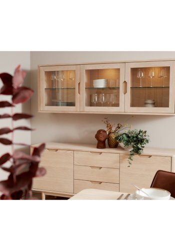 Nyborg sknk, m. 2 lger, 3 skuffer og 2 hylder - hvidolieret egetrsfinér, egetr og tr (180x45)