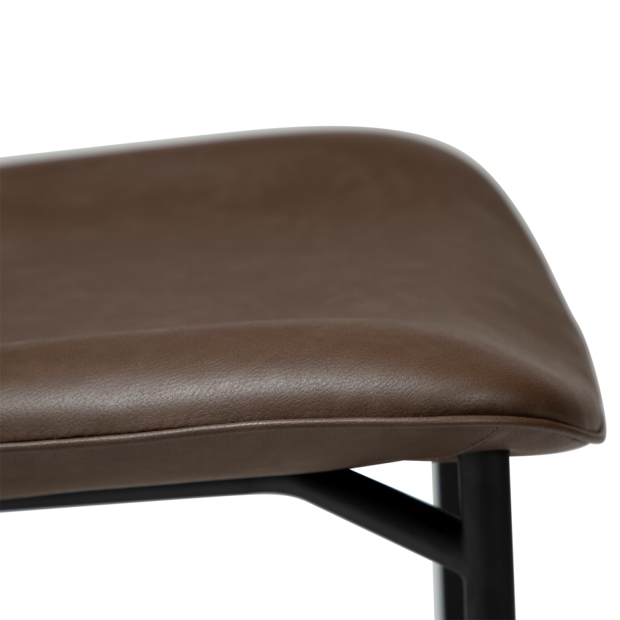 DANFORM OHMY spisebordsstol - Major brun kunstlder og sort stl