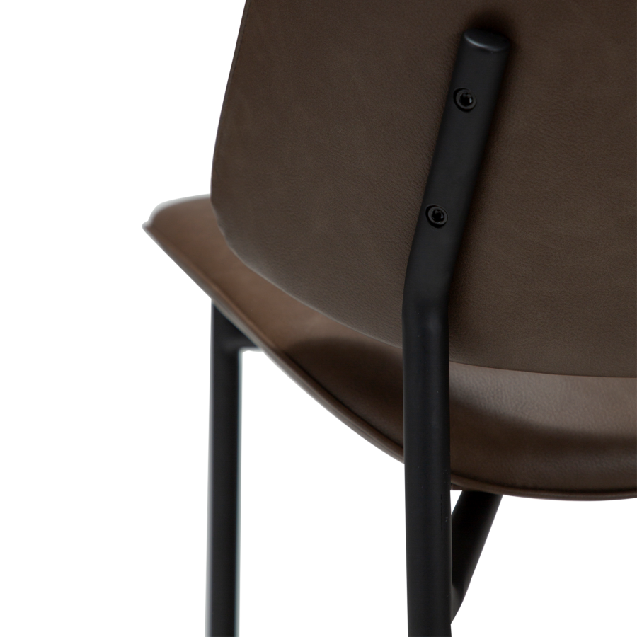 DANFORM OHMY spisebordsstol - Major brun kunstlder og sort stl