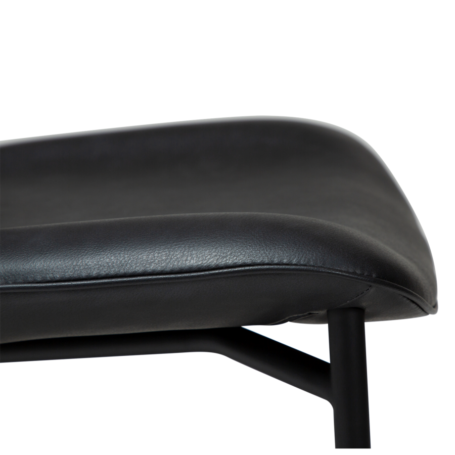 DANFORM OHMY spisebordsstol - Ravn sort kunstlder og sort stl