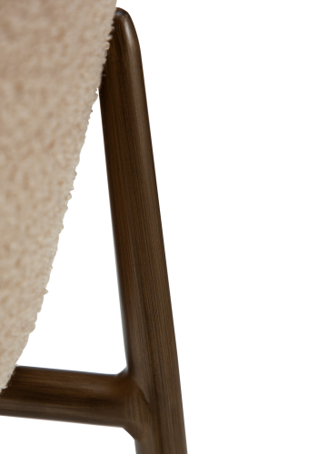 DANFORM Orbit counterstol, m. rygln - matteret mandel RPES boucléstof glimmer og antik messing stl