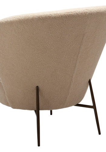 DANFORM Orbit loungestol - matteret mandel RPES boucléstof m. glimmer og antik messing stl
