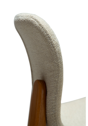 DANFORM Paragon barstol, m. rygln og fodsttte - benhvid boucléstof og brun asketr