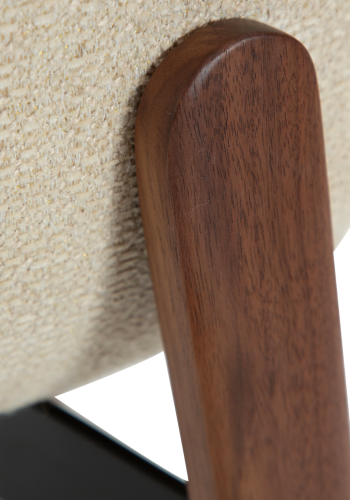 DANFORM Paragon spisebordsstol - matteret mandel boucléstof m. glimmer og valnd asketr