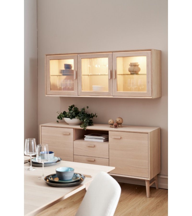 Porto Small vgskab, m. LED lys, 3 glaslger, 3 glashylder - hvidolieret egetrsfinér og egetr