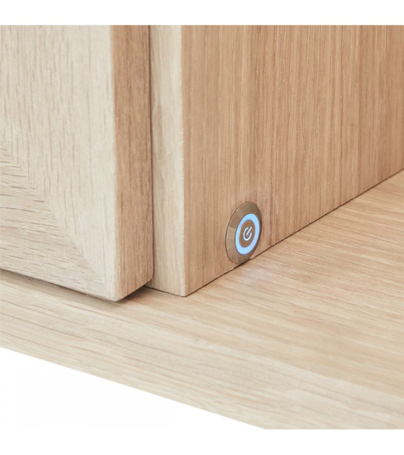 Porto Small vgskab, m. LED lys, 3 glaslger, 3 glashylder - hvidolieret egetrsfinér og egetr