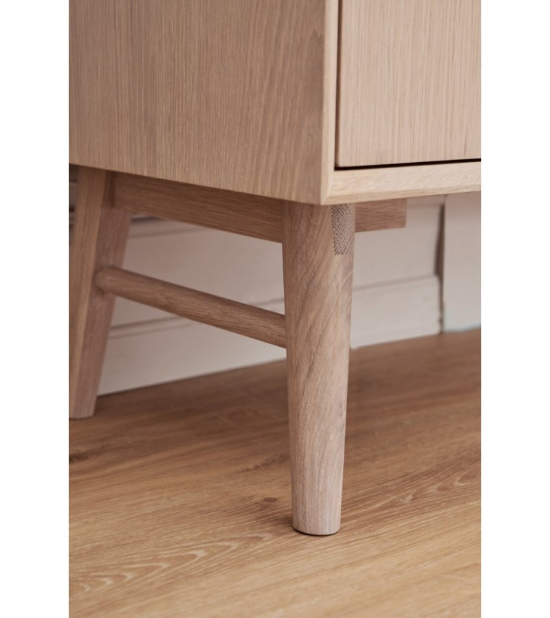 Porto vitrineskab, m. LED lys, 4 lger, 2 skuffer, 6 hylder - glas, hvidolieret egetrsfinér og tr