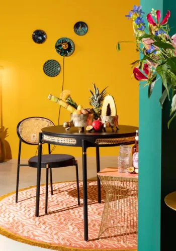 BOLD MONKEY Don't Stop The Webbing spisebord, rund - sort finér, rattan og sort jern (96)