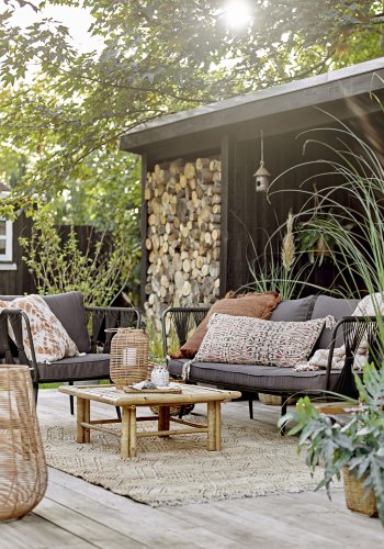 BLOOMINGVILLE Pavone havesofa, m. armln og mrkegr puder - sort polyesterreb og sort metal